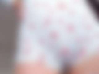 Live cam show with Er1ka - Fuck on Camsoda