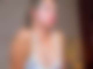 Live cam show with Er1ka - Athletic Teen (18+) on Free Soda