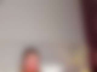 Live cam show with Er1ka - Fuck on Camsoda