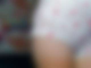Live-Cam-Show mit Er1ka - Athletic Small Tits auf Camsoda