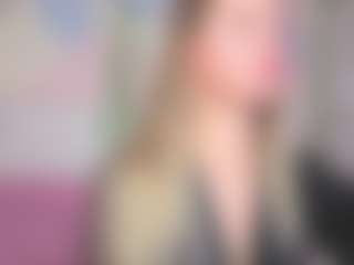 Live cam show with Er1ka - Cute on makecum.org