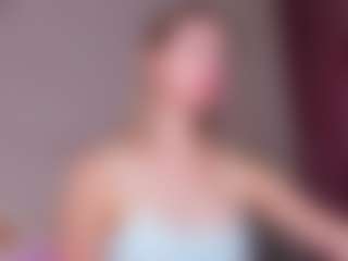 Live cam show with Er1ka - Blonde Hair Toys on makecum.org