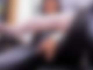 Melissa Cortes MILF webcam performer live streaming