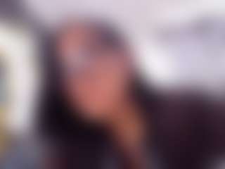 Melissa Cortes MILF webcam performer live streaming