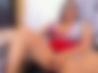 Melissa Cortes MILF webcam performer live streaming