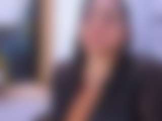 Live cam show with Melissa Cortes - Middle Aged on SpankPalCams