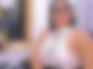 Live cam show with Melissa Cortes - Middle Aged on SquirtSoMuch