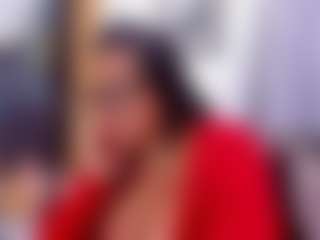 Live cam show with Melissa Cortes - Bikini on StripNow