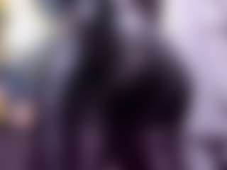 Live cam show with Melissa Cortes - Brown Eyes MILF on Milfs Live