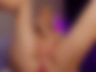 SonyaKreez's Live Sex Cam Show