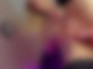 SonyaKreez's Live Sex Cam Show