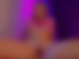 Live cam show with SonyaKreez - Toys on Uber Horny