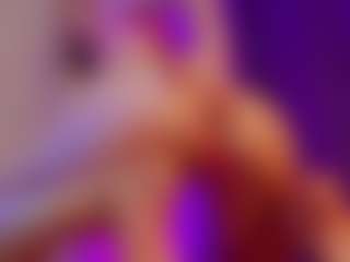 Live cam show with SonyaKreez - Lovense on xxxlivecams.org