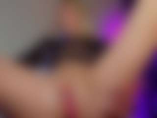 SonyaKreez's Live Sex Cam Show