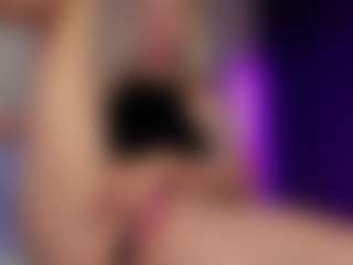 SonyaKreez's Live Sex Cam Show