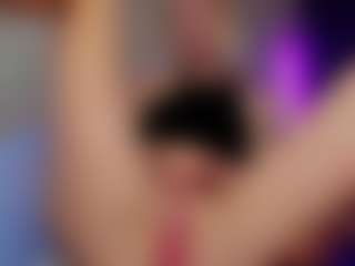 SonyaKreez's Live Sex Cam Show