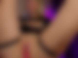SonyaKreez's Live Sex Cam Show