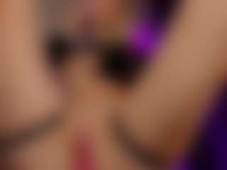 SonyaKreez's Live Sex Cam Show
