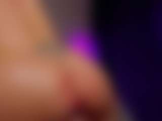 SonyaKreez's Live Sex Cam Show