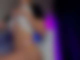 Live cam show with SonyaKreez - Anal on Gym Cam Girls
