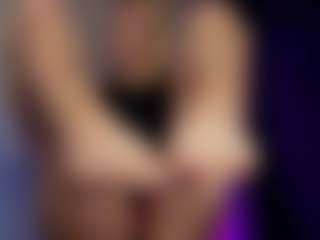 SonyaKreez's Live Sex Cam Show