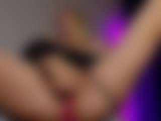 Live cam show with SonyaKreez - Deepthroat on Camsoda