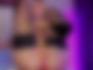 SonyaKreez's Live Sex Cam Show