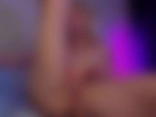 SonyaKreez's Live Sex Cam Show
