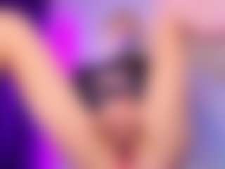 Live cam show with SonyaKreez - Creampie on Milfs Live