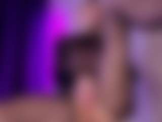 Live cam show with SonyaKreez - Smoking on Ass Tok