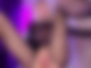 Live cam show with SonyaKreez - Shaved Pussy Lovense on studioflirtlive.com