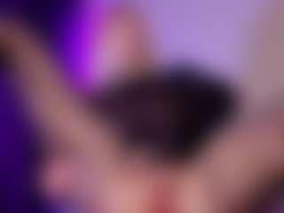 SonyaKreez's Live Sex Cam Show