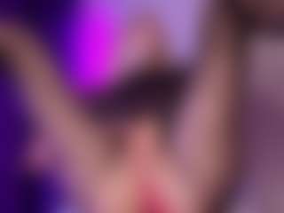 SonyaKreez's Live Sex Cam Show