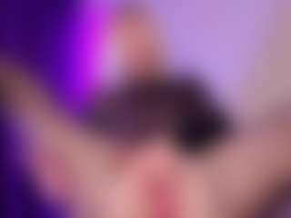 Live cam show with SonyaKreez - Bedroom Toys on luckytryst.com