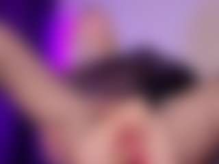 SonyaKreez's Live Sex Cam Show