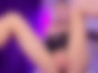 SonyaKreez's Live Sex Cam Show