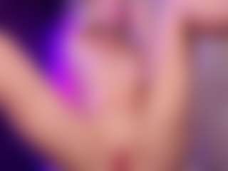Live cam show with SonyaKreez - Blonde Hair Lovense on eurowanks.com