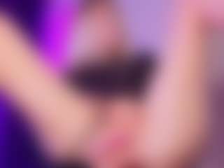 Live cam show with SonyaKreez - Blowjob on Camsoda