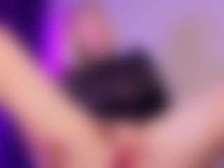 SonyaKreez's Live Sex Cam Show