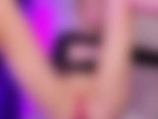 Live cam show with SonyaKreez - White on Camsoda | united states