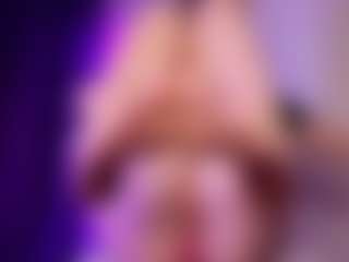 SonyaKreez's Live Sex Cam Show