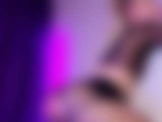SonyaKreez's Live Sex Cam Show