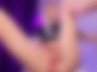 Live cam show with SonyaKreez - Skinny on Soda Cam