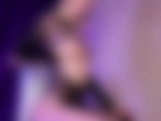 Live cam show with SonyaKreez - Bedroom Blonde Hair on sexylive.show