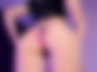 SonyaKreez's Live Sex Cam Show