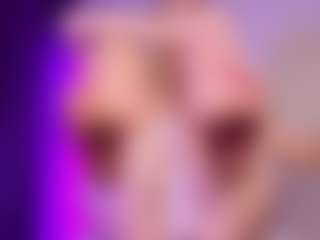 SonyaKreez's Live Sex Cam Show