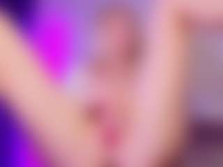 SonyaKreez's Live Sex Cam Show