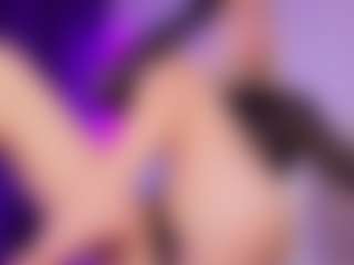 Live cam show with SonyaKreez - Smoking on fuck-show.com