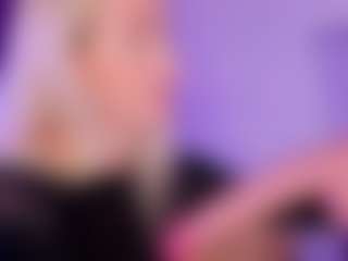 Live cam show with SonyaKreez - Green Eyes on parknlotfishbdy