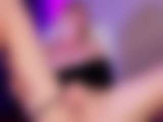 Live cam show with SonyaKreez - Smoking on Ass Tok